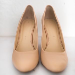 Banana Republic Wedge/Heel